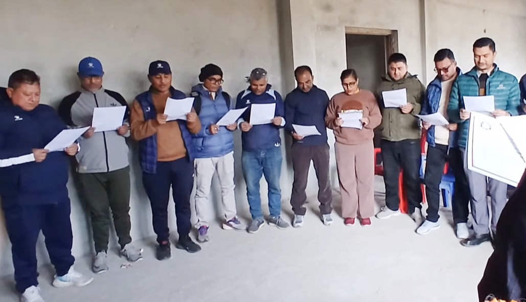 नवजनजागृति यूवा क्लबमा निर्वाचित कार्यसमितिको पदभार ग्रहण