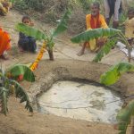 सन्तान प्राप्तीको भाकल पुरा भएपछि आँगनमै तलाउ खनेर छठ पूजा